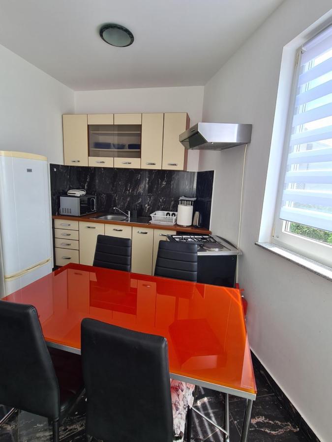 Apartment Paradiso *