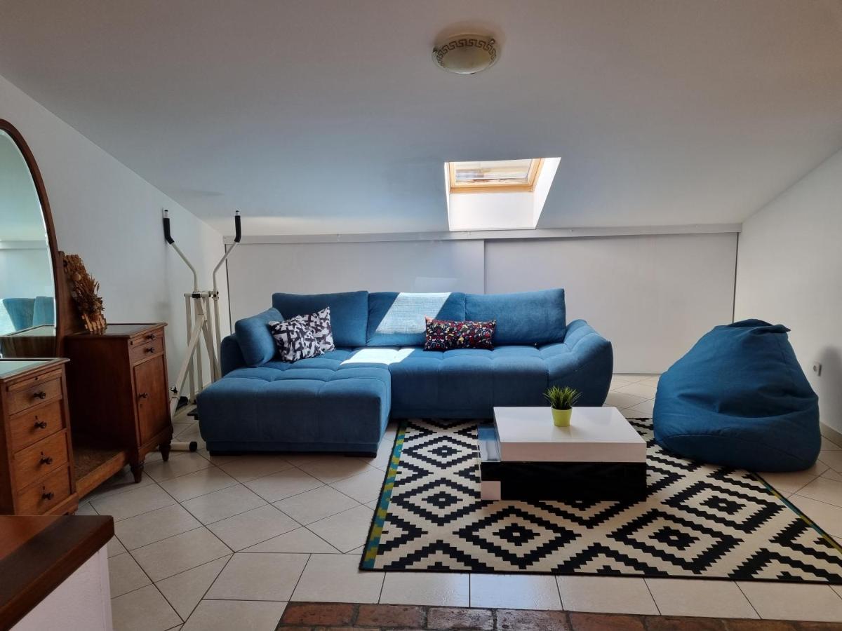 Paradiso Apartment *