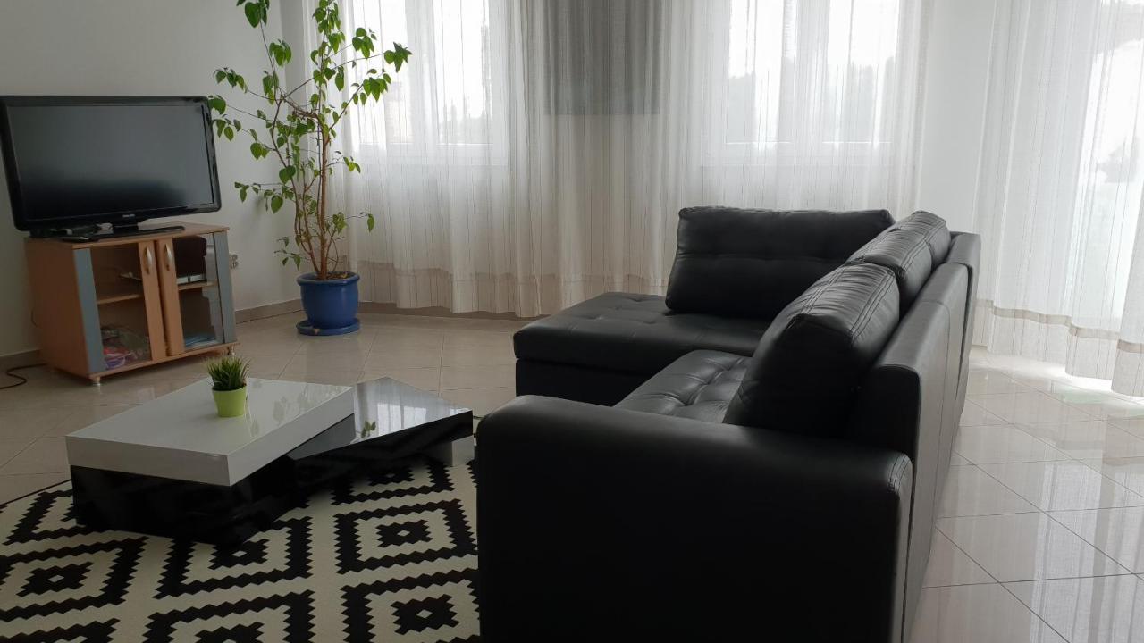 Apartment Paradiso *